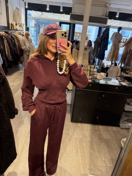 Bordeaux/plum jogging set