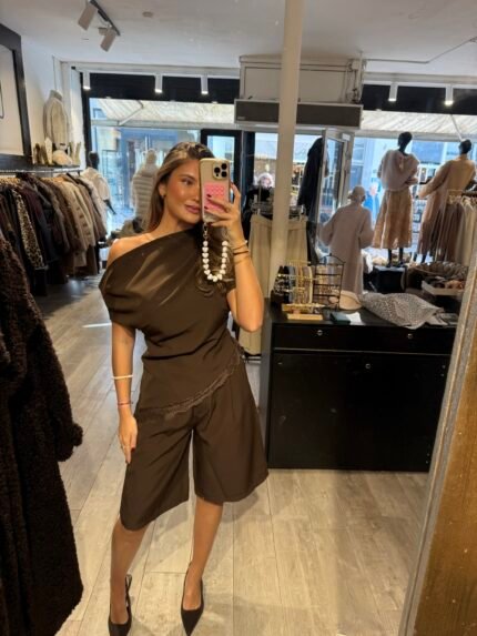 Issey top - bruin met kant
